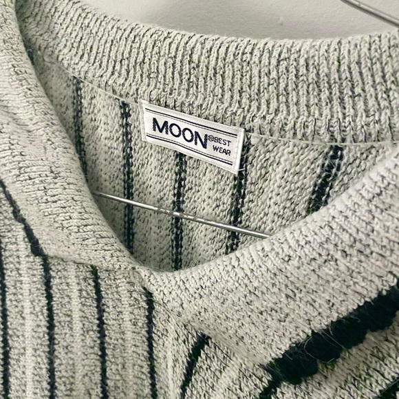 Vintage Striped Sweater - Picture 10 of 10